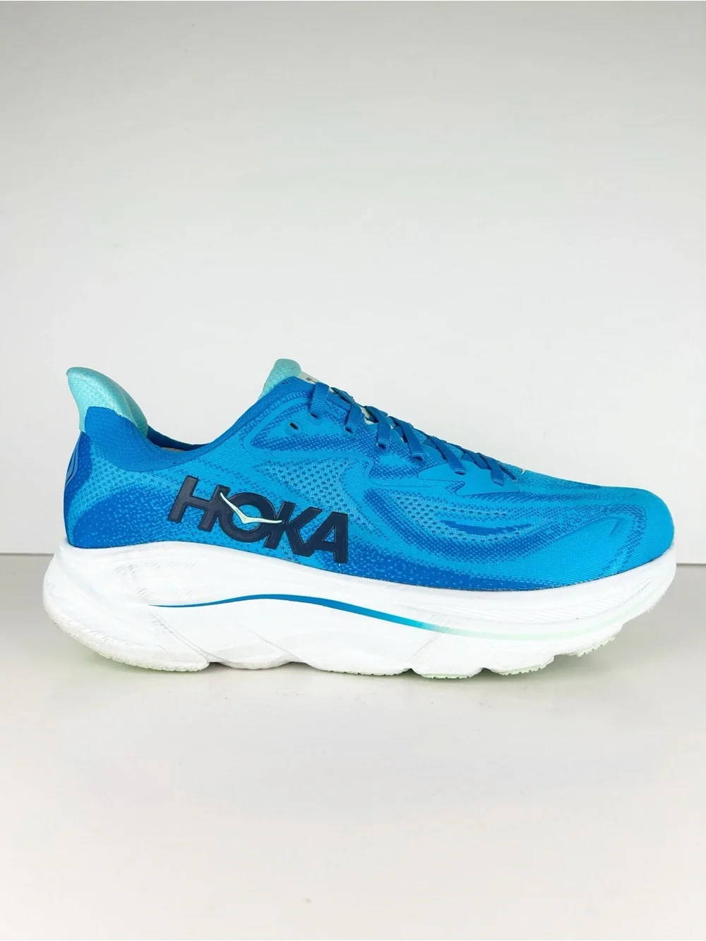 Hoka Clifton 10 Wide Skyward Blue Lightweight Running Shoe Sneaker 12.5 EEEE